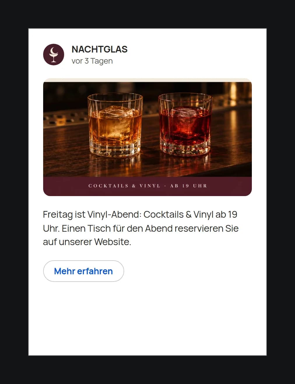 Ein Beitrag der Cocktailbar NACHTGLAS im Google-Unternehmensprofil: Foto zweier Cocktails, der Text zum Vinyl-Abend am Freitag ab 19 Uhr und ein Knopf „Mehr erfahren“